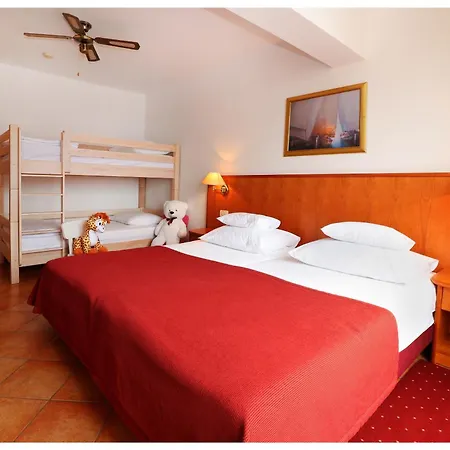 Zora Otel 3*