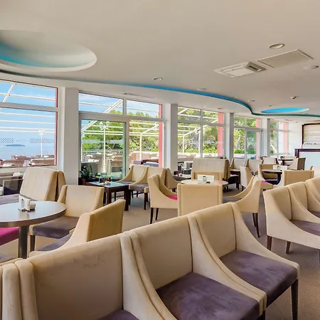 Otel Zora 3*