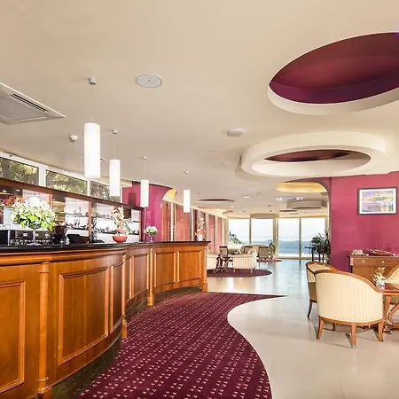 Zora Otel