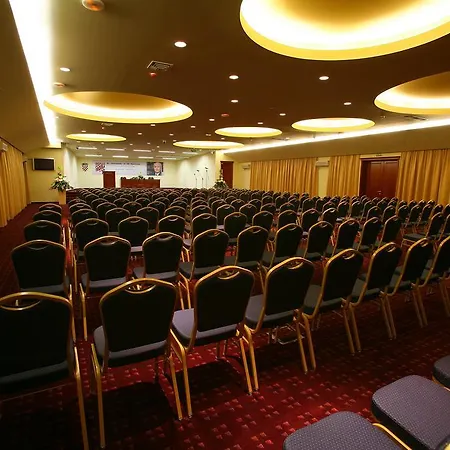 Otel Zora 3*